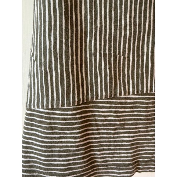 Eddie Bauer women’s size medium striped sleeveless top - Picture 3 of 7
